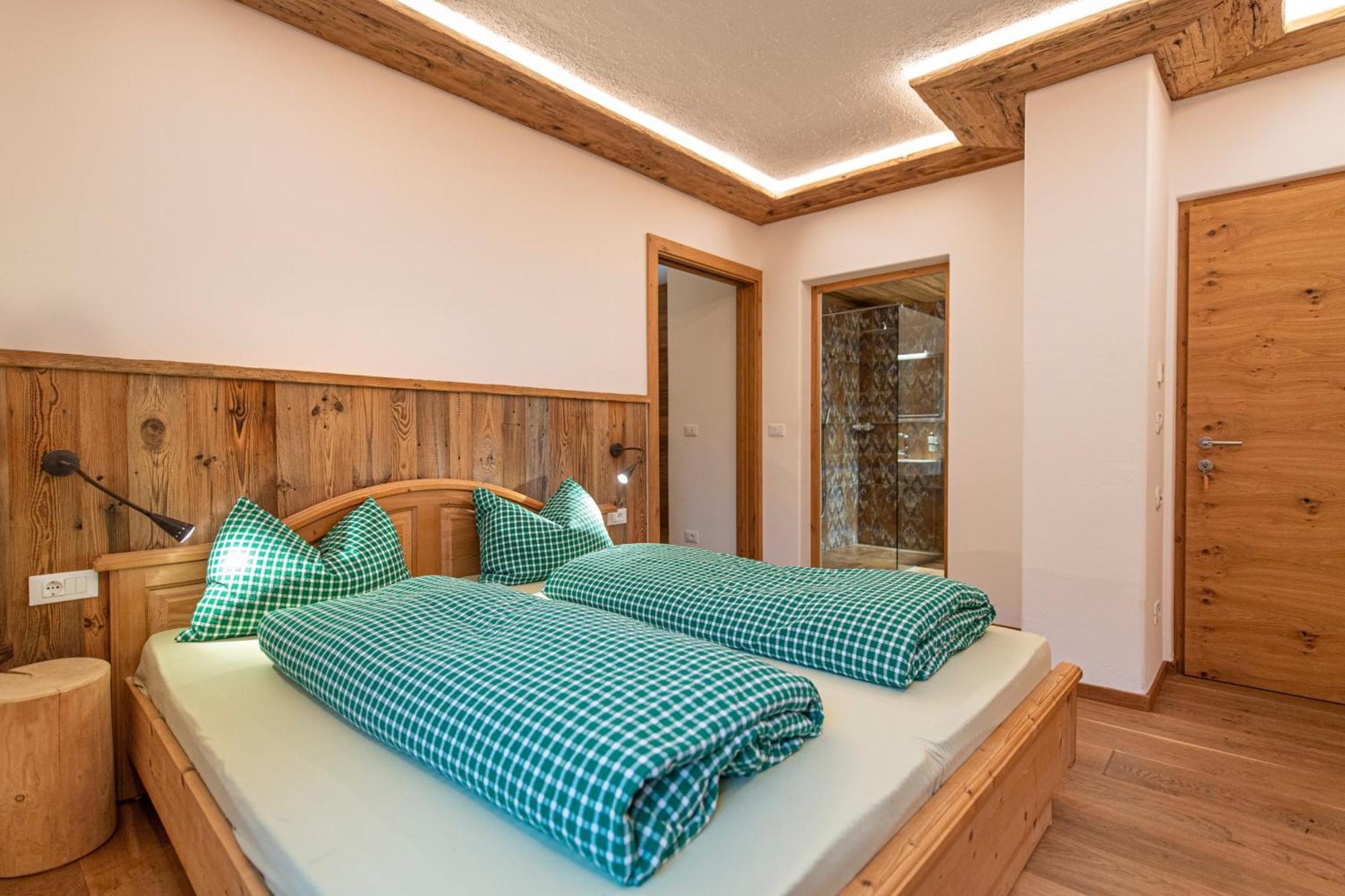 Agriturismo Apartments Tuene Ortisei Exterior foto